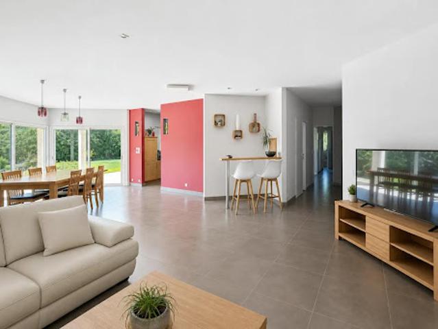 Vente Maison 6 pièces 232 m2 Castelsarrasin