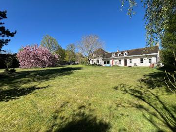Vente Maison 6 pièces 232 m2 Saint Martin des Champs