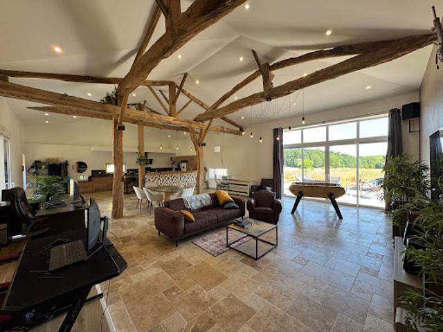 Vente Maison 6 pièces 233 m2 Berneuil