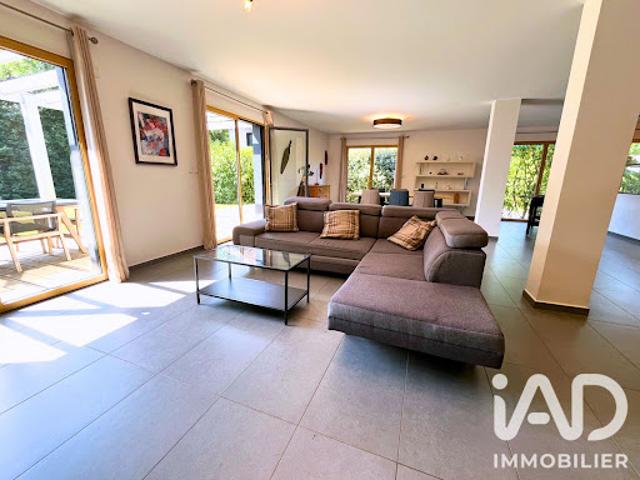 Vente Maison 6 pièces 233 m2 Divonne les Bains
