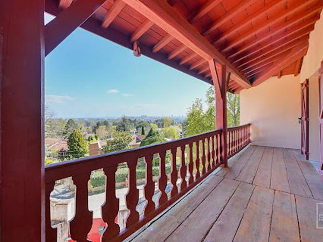 Vente Maison 6 pièces 244.25 m2 Saint Cyr au Mont d'Or
