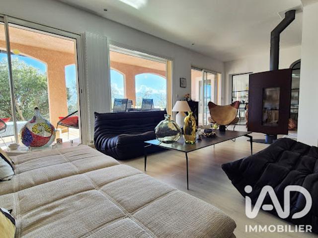 Vente Maison 6 pièces 246 m2 Eus