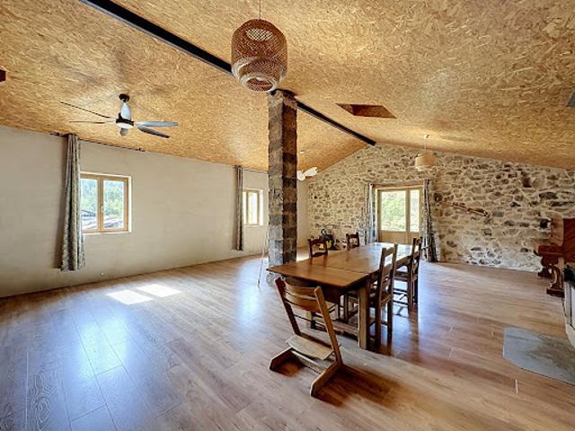 Vente Maison 6 pièces 247.53 m2 Arpavon