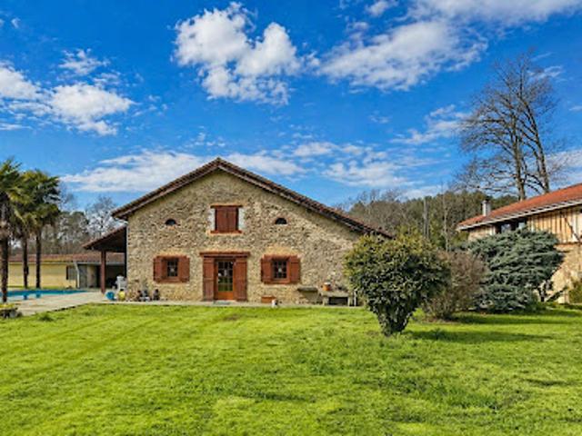 Vente Maison 6 pièces 248 m2 Saint Cricq Villeneuve