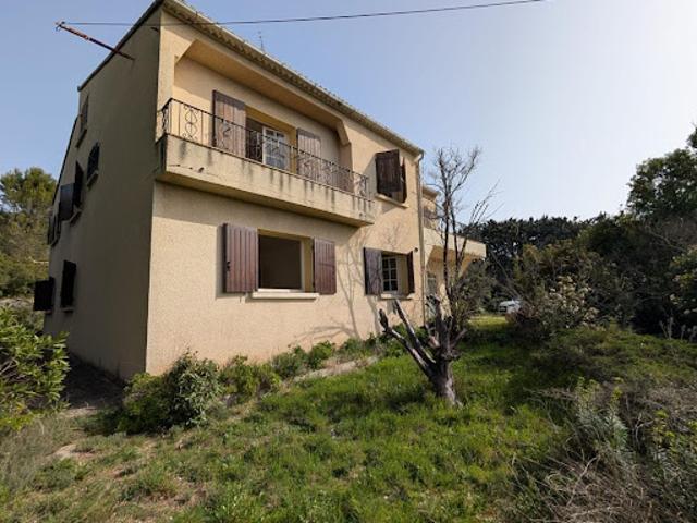 Vente Maison 6 pièces 248 m2 Saint Hilaire d'Ozilhan