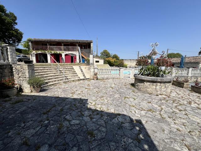 Vente Maison 6 pièces 248.92 m2 Bourg de Visa