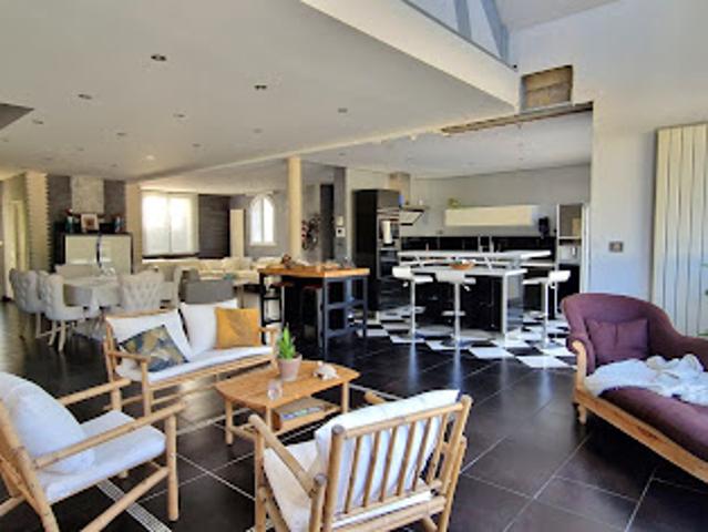 Vente Maison 6 pièces 240 m2 Armentieres en brie
