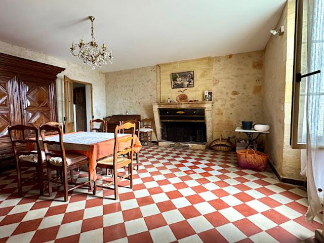 Vente Maison 6 pièces 240 m2 Baurech