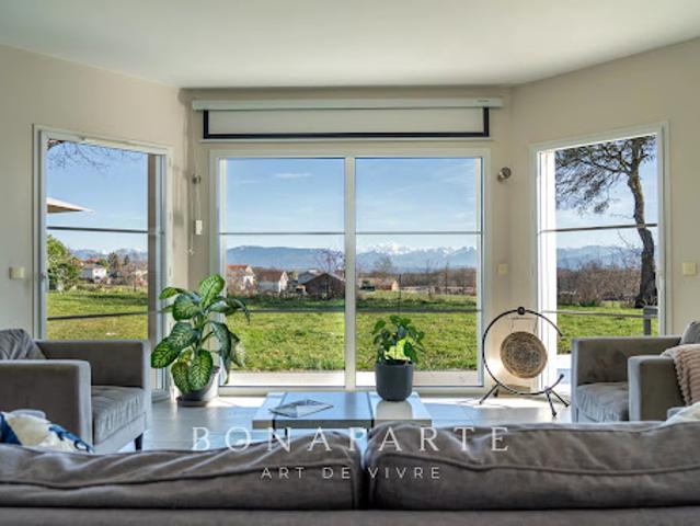 Vente Maison 6 pièces 240 m2 Cessy