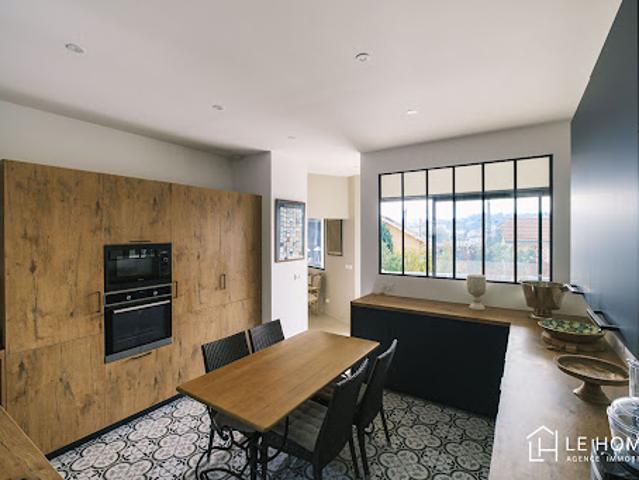 Vente Maison 6 pièces 240 m2 Ecully