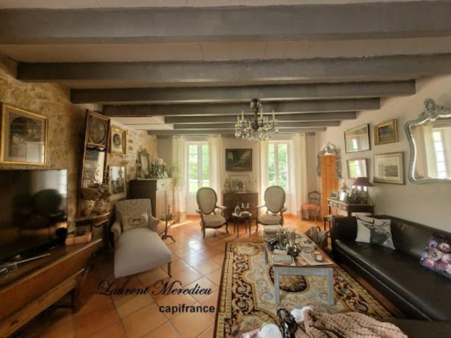 Vente Maison 6 pièces 240 m2 Saint André de Cubzac