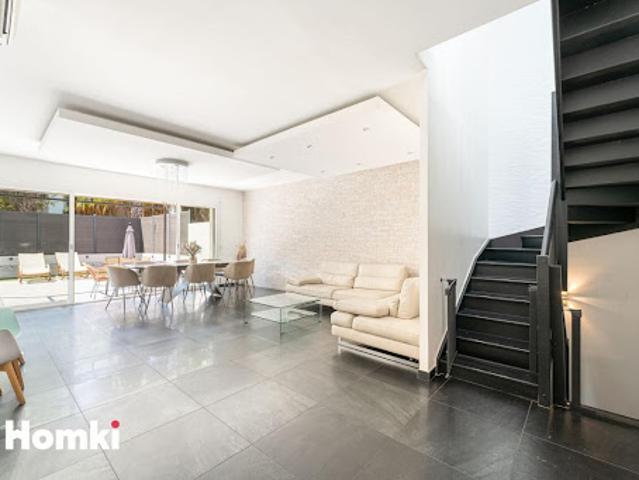 Vente Maison 6 pièces 256 m2 Marseille 9ème