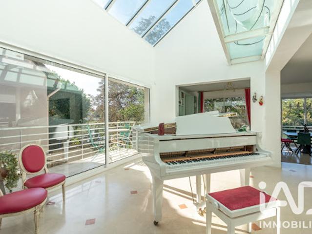 Vente Maison 6 pièces 243 m2 Chennevieres sur marne
