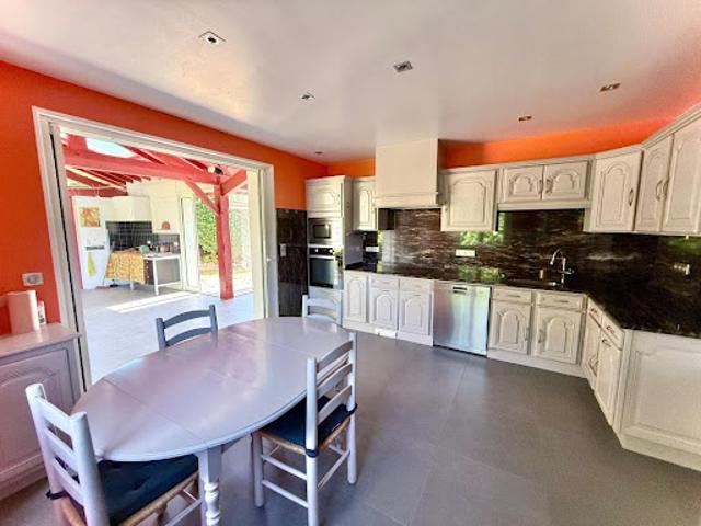 Vente Maison 6 pièces 243 m2 Urcuit