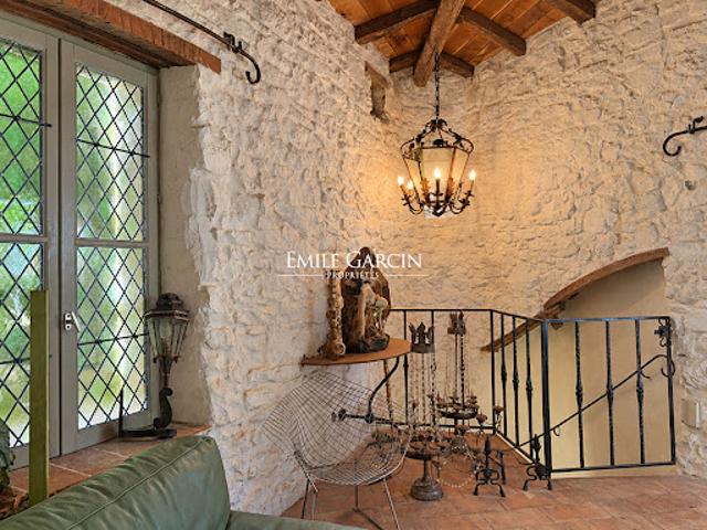 Vente Maison 6 pièces 256 m2 Saint Hippolyte du Fort