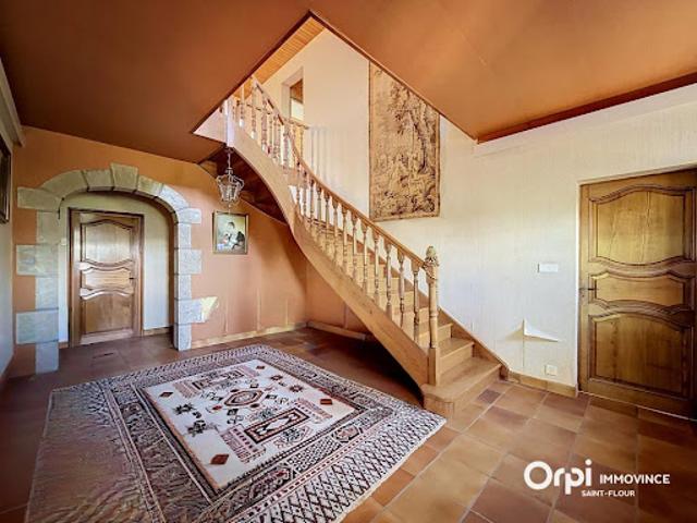 Vente Maison 6 pièces 258 m2 Saint Flour