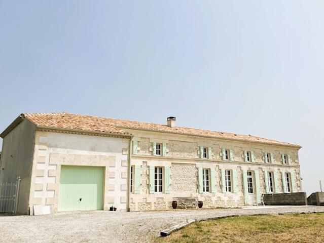 Vente Maison 6 pièces 250 m2 Mirambeau