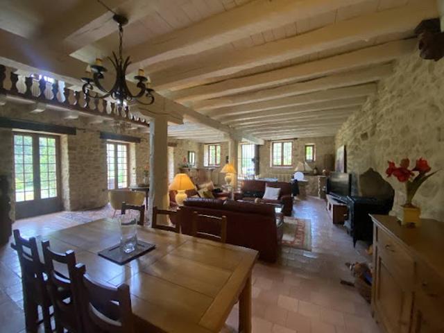 Vente Maison 6 pièces 250 m2 Beaumontois en Périgord