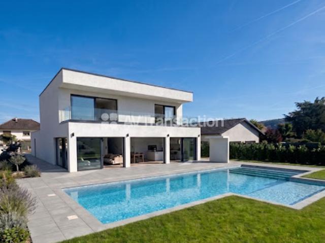 Vente Maison 6 pièces 250 m2 Peyrieu