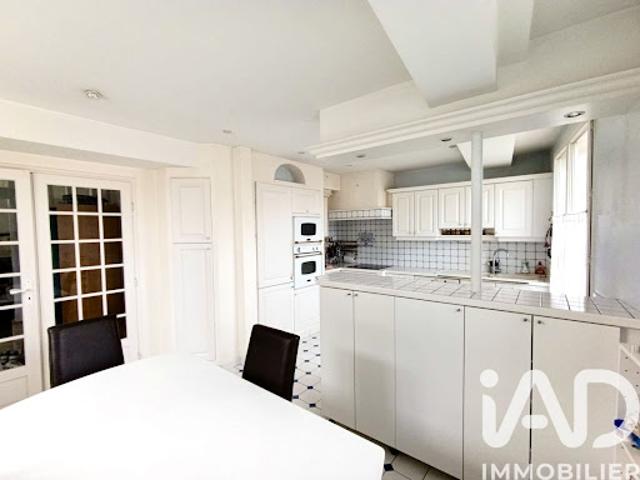 Vente Maison 6 pièces 252 m2 Louviers