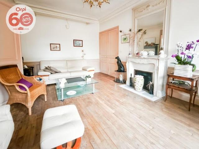 Vente Maison 6 pièces 253 m2 Bapaume