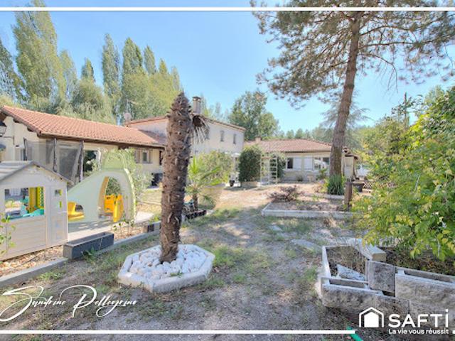 Vente Maison 6 pièces 267 m2 Montendre