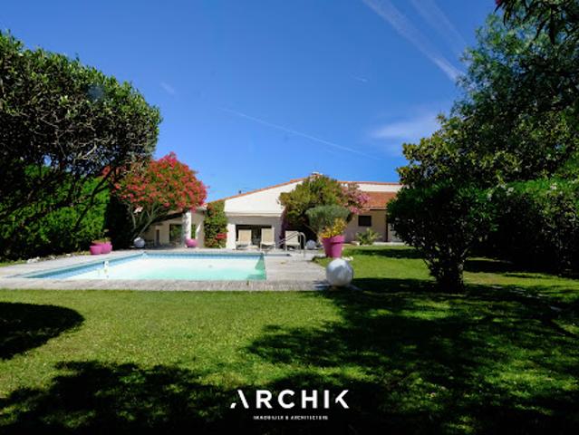 Vente Maison 6 pièces 268 m2 Marseille 8ème