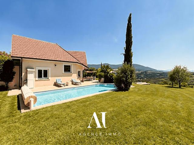 Vente Maison 6 pièces 268 m2 Eloise