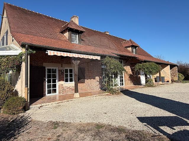 Vente Maison 6 pièces 268 m2 Frangy en Bresse