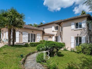 Vente Maison 6 pièces 260 m2 Saint Didier au Mont d'Or