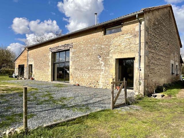 Vente Maison 6 pièces 279 m2 Saint Martin l'Ars