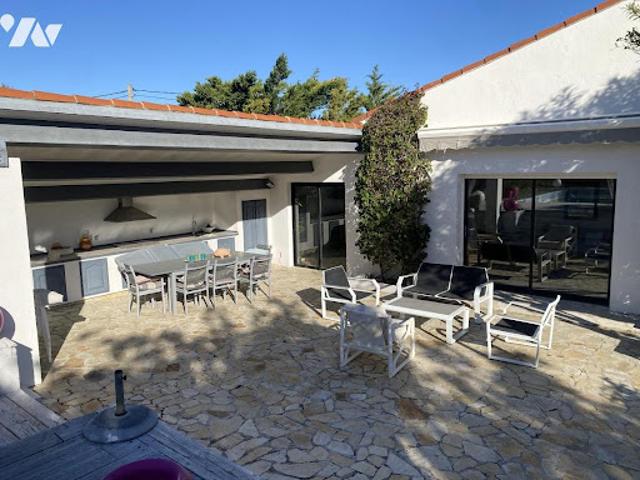 Vente Maison 6 pièces 270 m2 Marseille 8ème