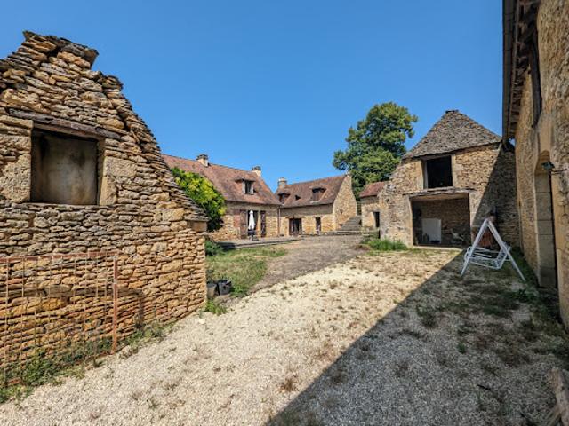 Vente Maison 6 pièces 270 m2 Montignac