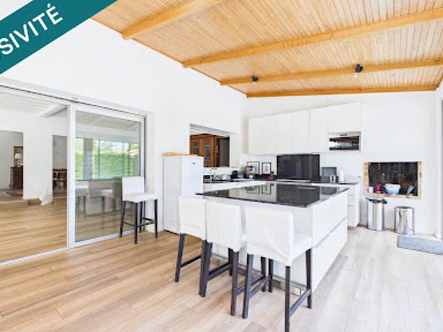 Vente Maison 7 pièces 270 m2 Saint Aubin de Médoc