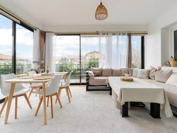 Vente Maison 6 pièces 226.85 m2 Sainte Consorce