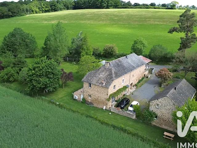 Vente Maison 6 pièces 285 m2 Cassagnes Bégonhès