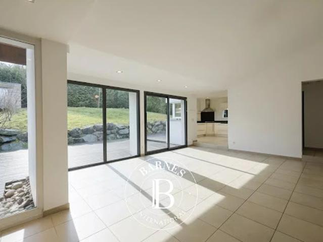 Vente Maison 6 pièces 280 m2 Chantraine