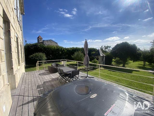 Vente Maison 6 pièces 300 m2 Mirambeau