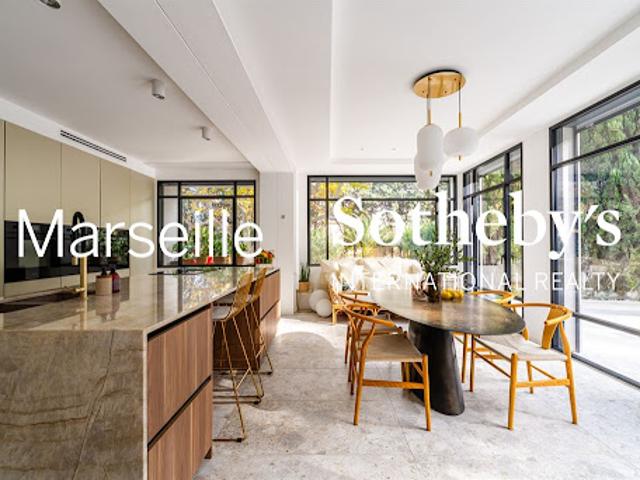 Vente Maison 6 pièces 310 m2 Marseille 8ème