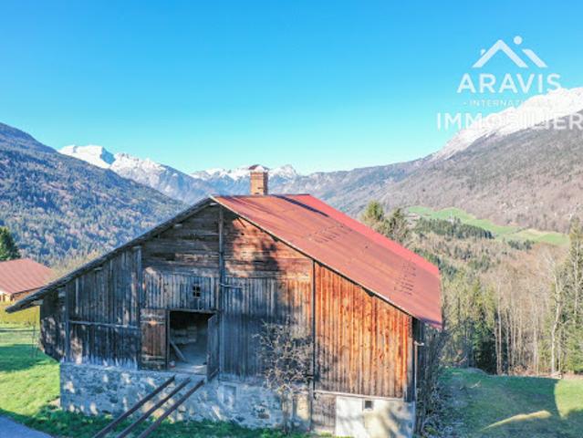Vente Maison 6 pièces 326 m2 Saint Jean de Sixt