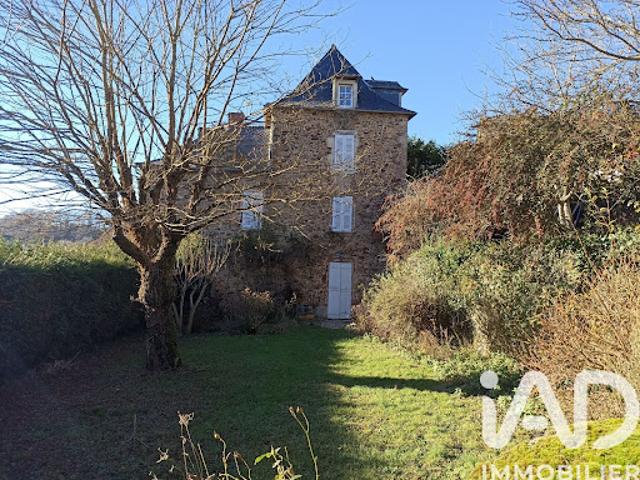 Vente Maison 6 pièces 330 m2 Salmiech