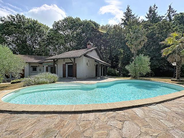 Vente Maison 6 pièces 340 m2 Marennes