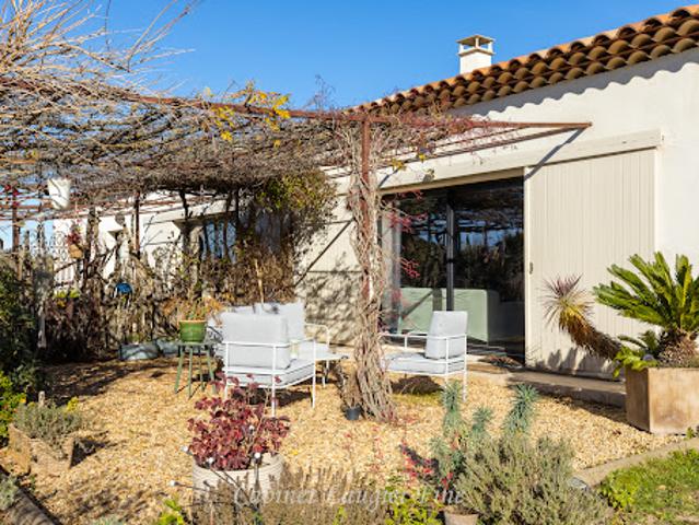 Vente Maison 6 pièces 340 m2 Simiane Collongue
