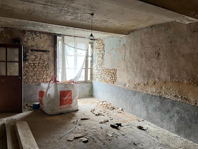 Vente Maison 6 pièces 360 m2 Crocy