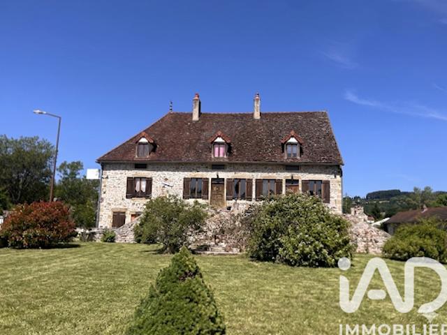 Vente Maison 6 pièces 375 m2 La Celle en Morvan