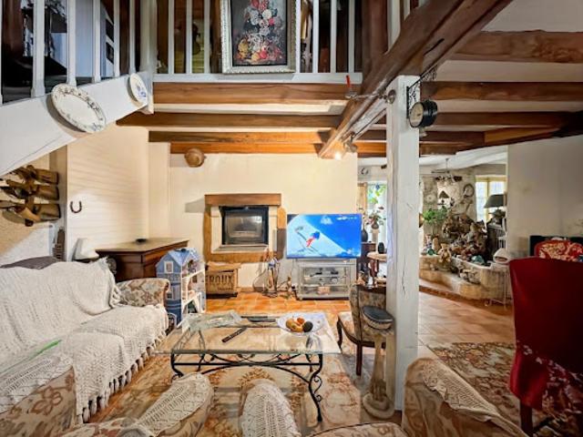 Vente Maison 6 pièces 375 m2 Limeyrat
