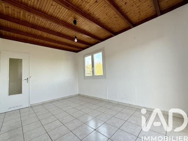 Vente Maison 6 pièces 68 m2 Champvoisy