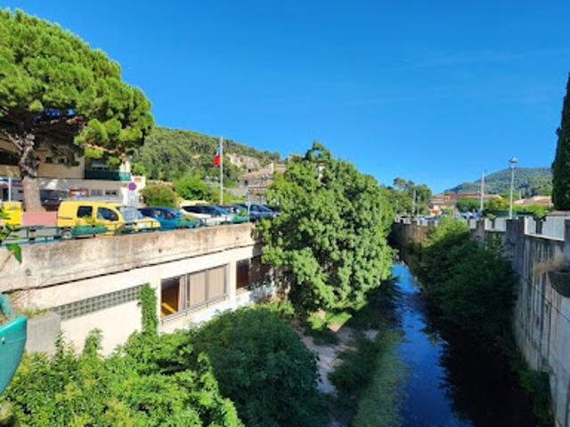 Vente Maison 6 pièces 87 m2 Solliès Toucas