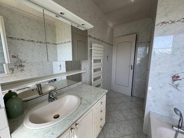 Vente Maison 6 pièces 88.7 m2 Lons le Saunier