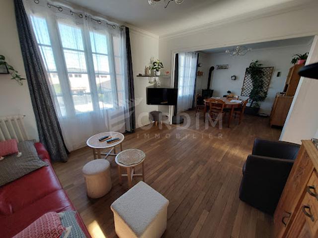 Vente Maison 6 pièces 93.01 m2 Villeneuve sur Yonne